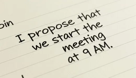 【なぜ？】propose that…の後ろは動詞の原形なの？「suggest」との違いとコアイメージ（練習問題付き）